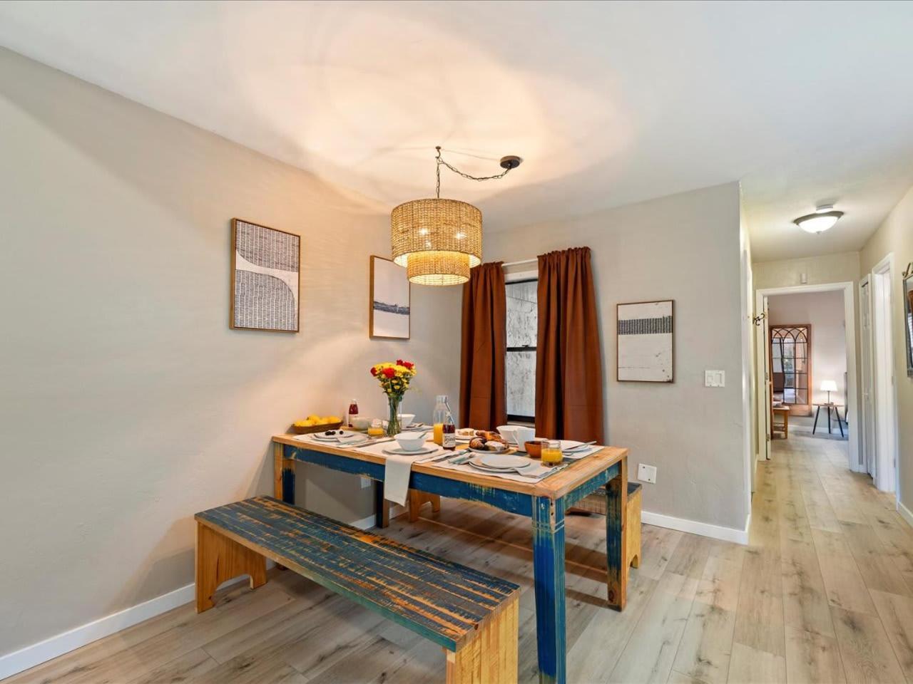 Artist'S Tower Townhome Just Renovated W Loft Гейнсвил Екстериор снимка