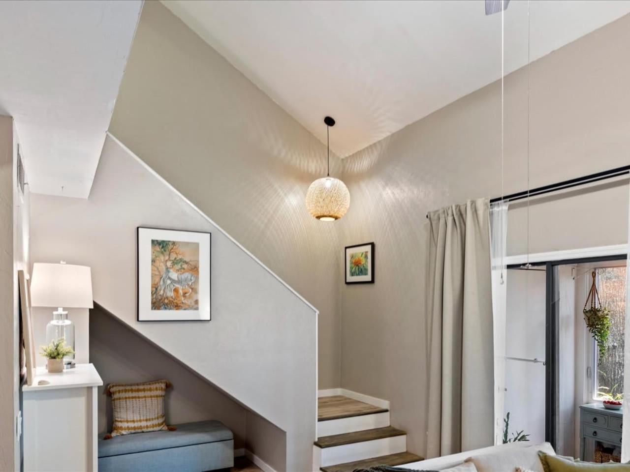 Artist'S Tower Townhome Just Renovated W Loft Гейнсвил Екстериор снимка